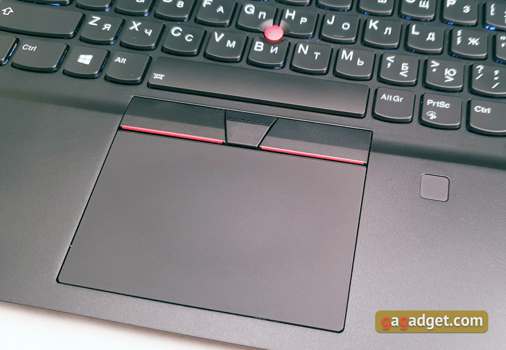 Recenzja Notebooka Lenovo ThinkPad T490s: szczery pracownik-21 Recenzja Notebooka Lenovo ThinkPad T490s: szczery pracownik-21