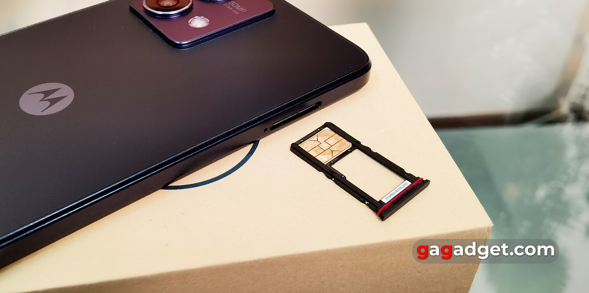 Wygląd zewnętrzny Motorola Moto G84 Motorola Moto G84 - wzornictwo